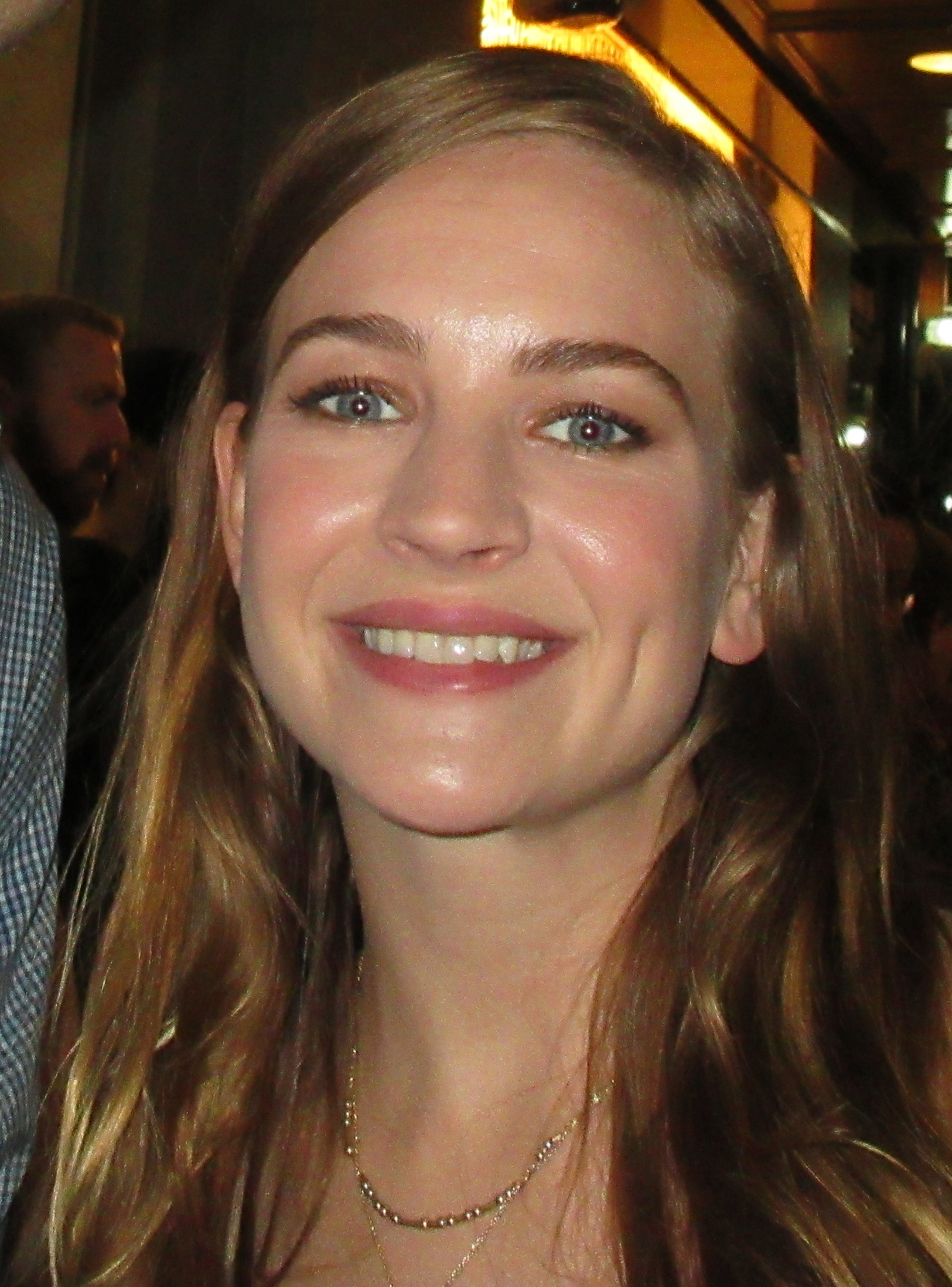 Britt_Robertson_40606627200_cropped-bis